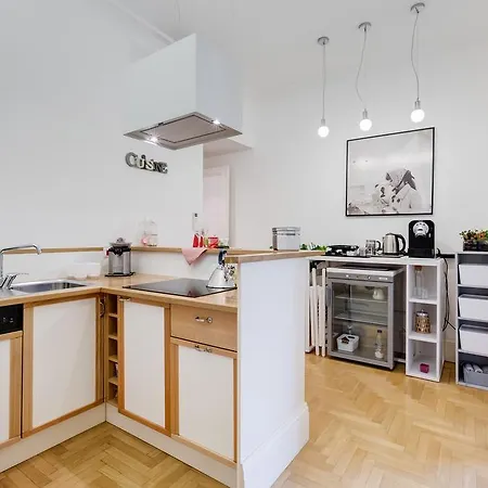 Bed & Breakfast Rhome31 *